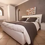 Oda ve Kahvaltı Alberini Noto